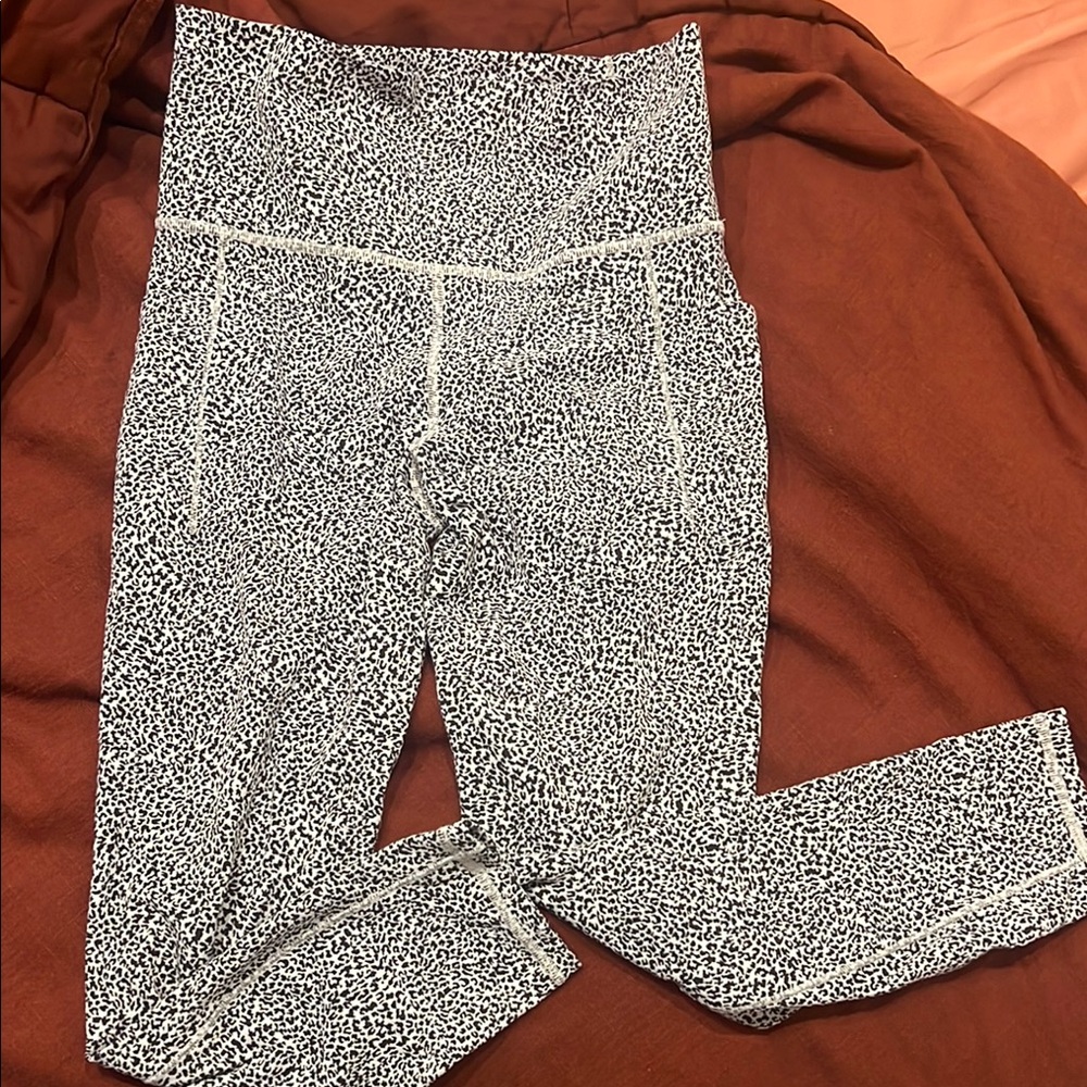 Athleta Black and White Patterned Leggings